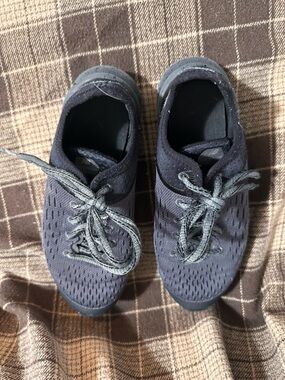 New Balance Kids Navy Knit Lace-Up Sneakers